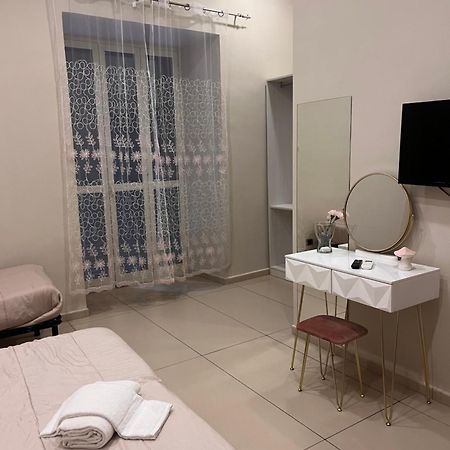 Oceania Hotels Napoli Luaran gambar