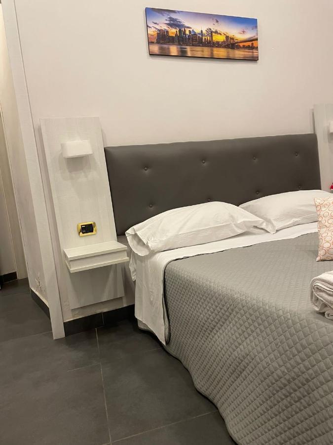 Oceania Hotels Napoli Luaran gambar