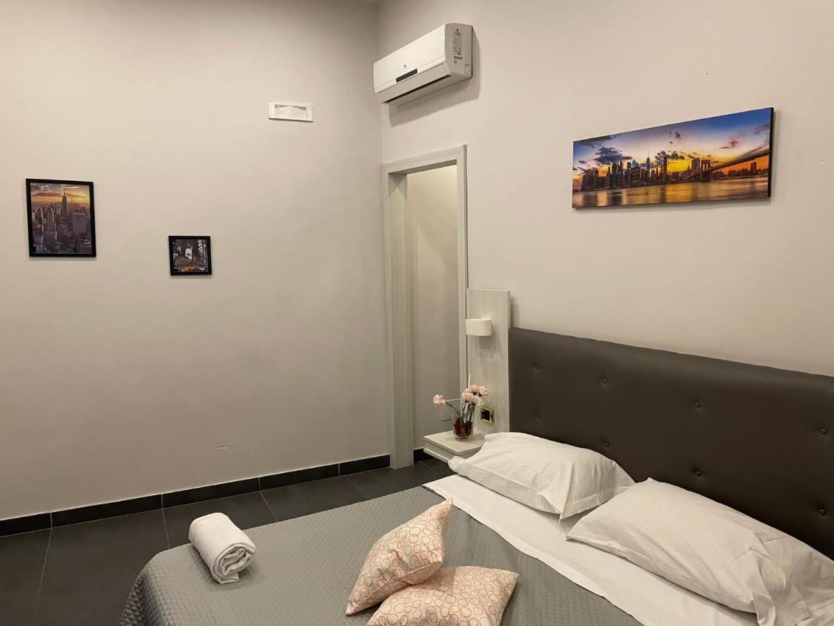 Oceania Hotels Napoli Luaran gambar