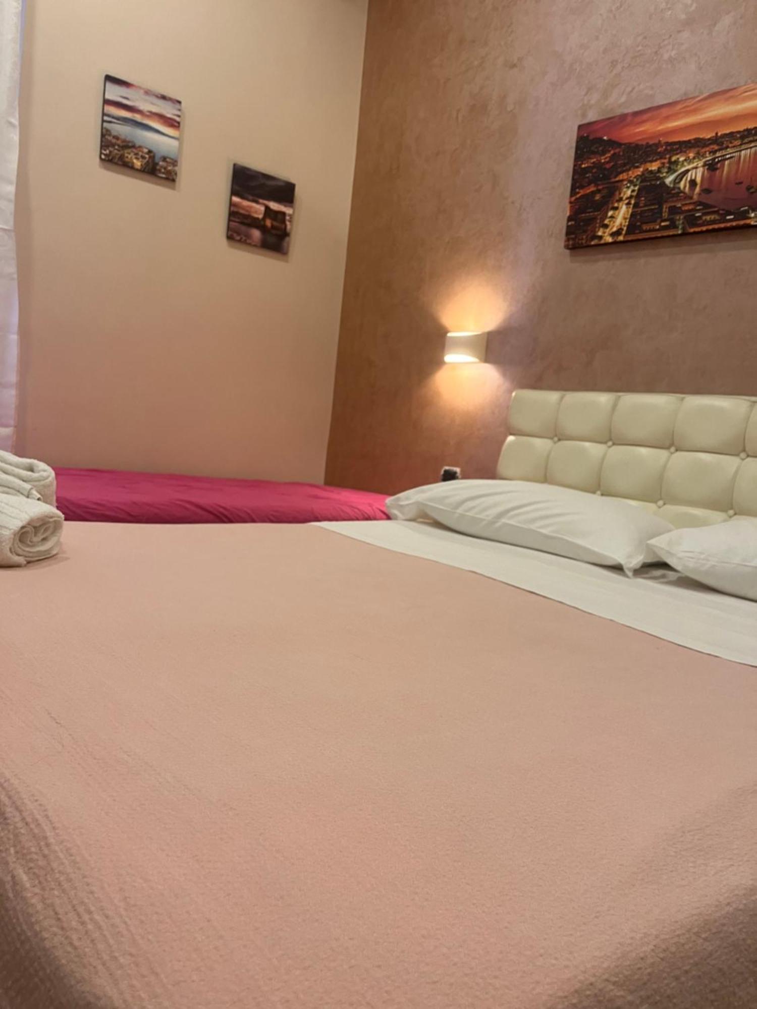 Oceania Hotels Napoli Luaran gambar