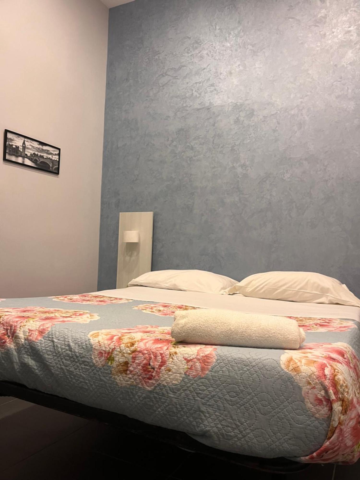Oceania Hotels Napoli Luaran gambar