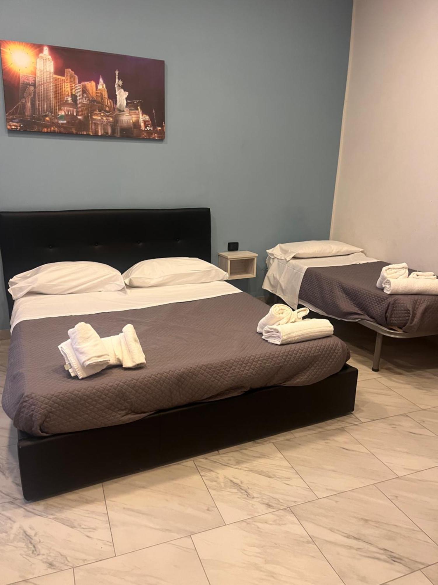 Oceania Hotels Napoli Luaran gambar