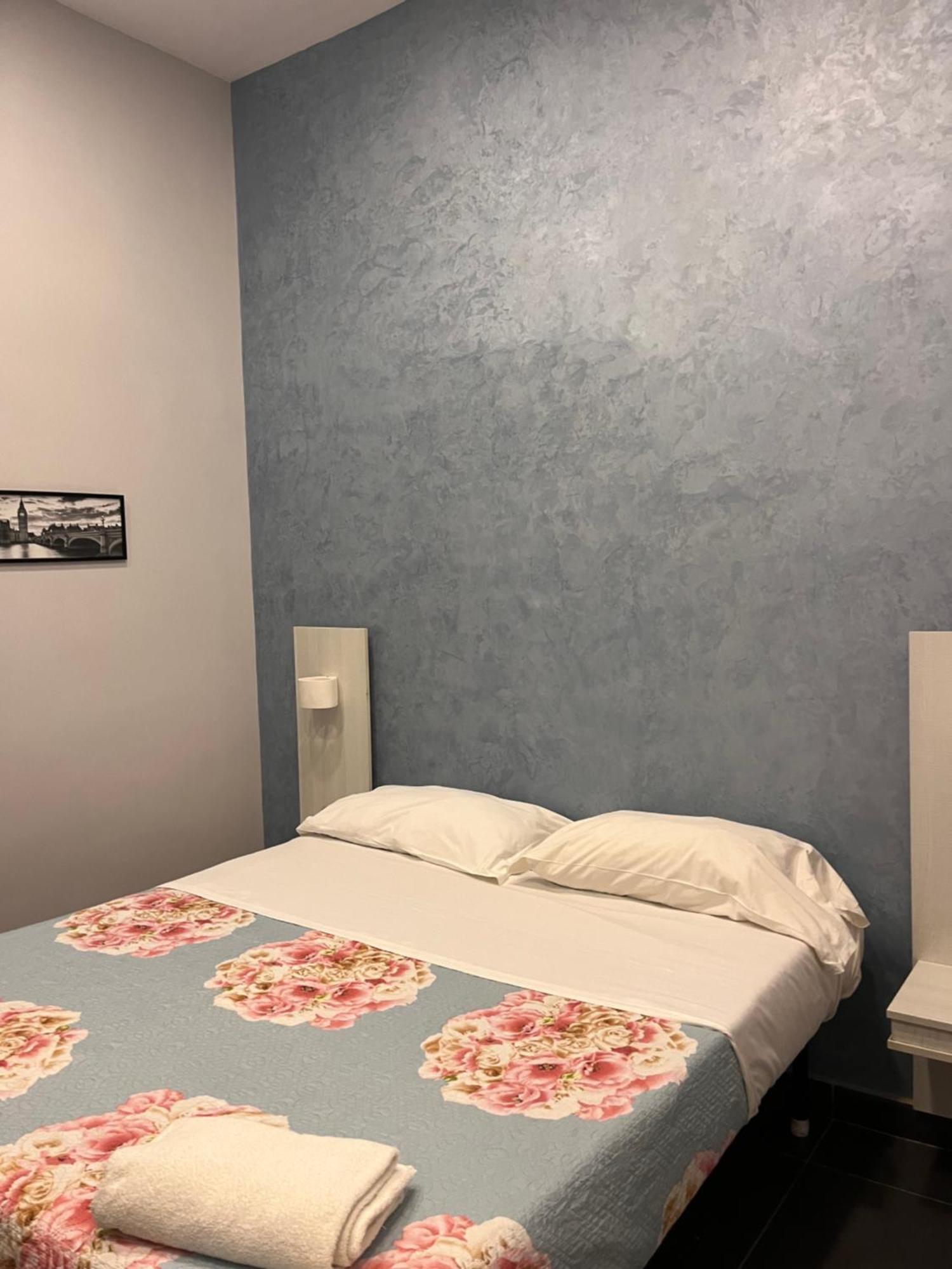 Oceania Hotels Napoli Luaran gambar
