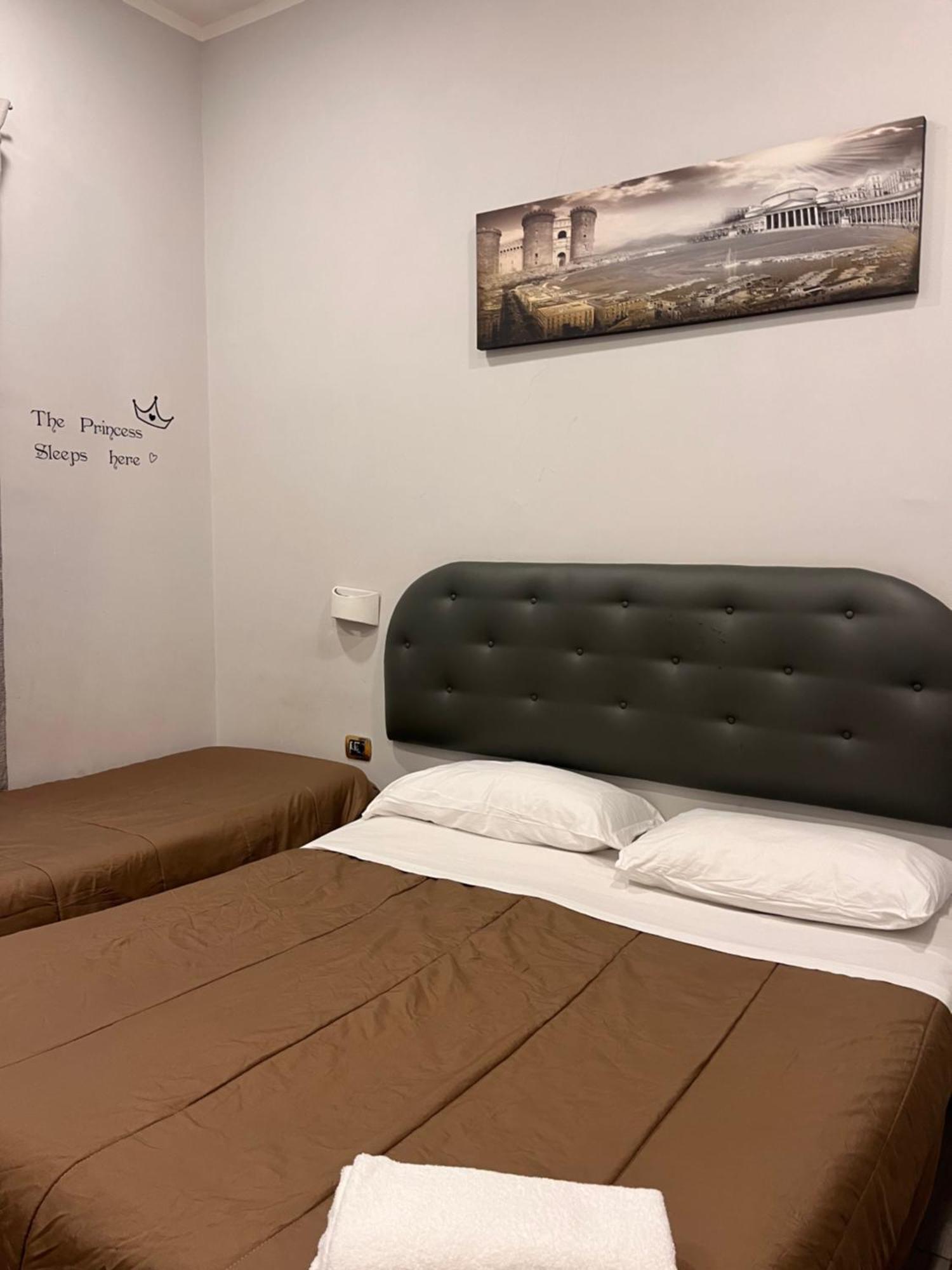 Oceania Hotels Napoli Luaran gambar