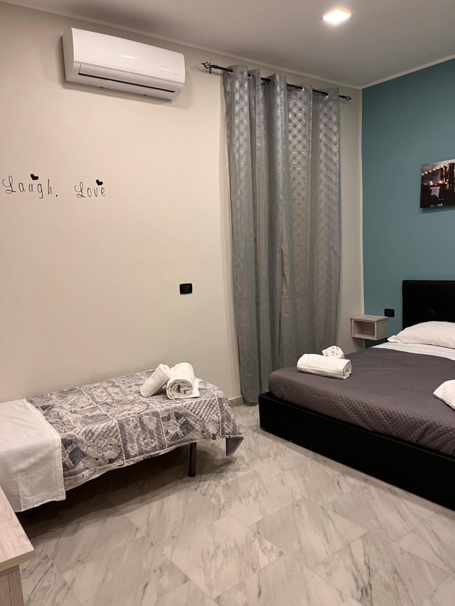 Oceania Hotels Napoli Luaran gambar
