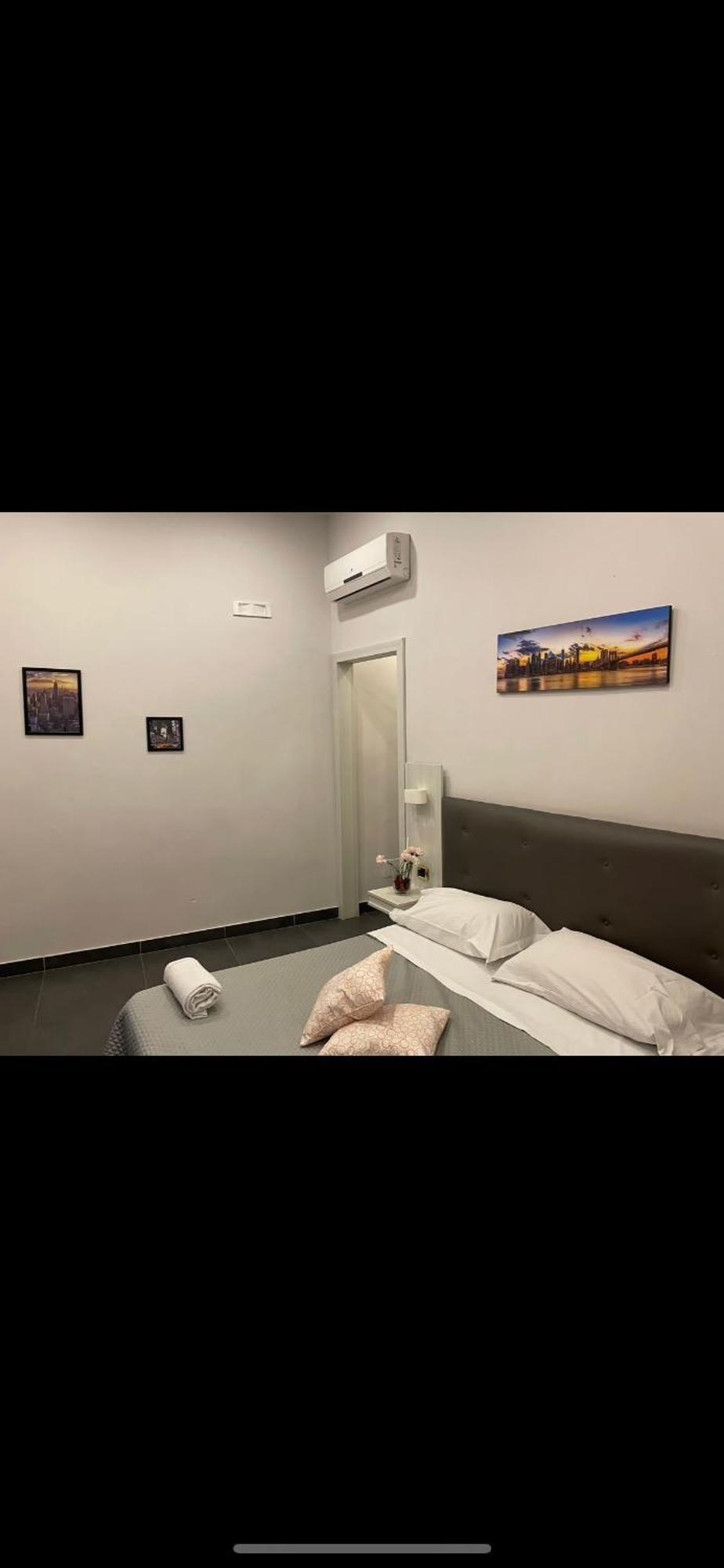 Oceania Hotels Napoli Luaran gambar