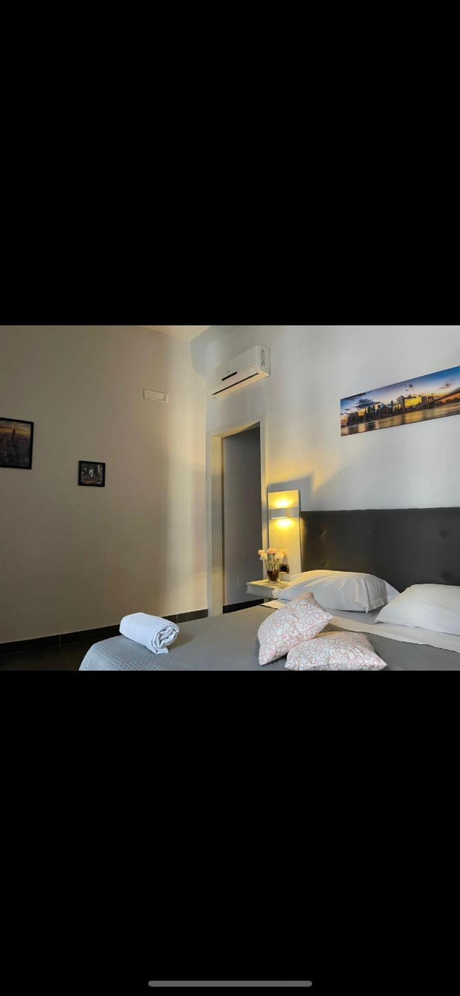 Oceania Hotels Napoli Luaran gambar
