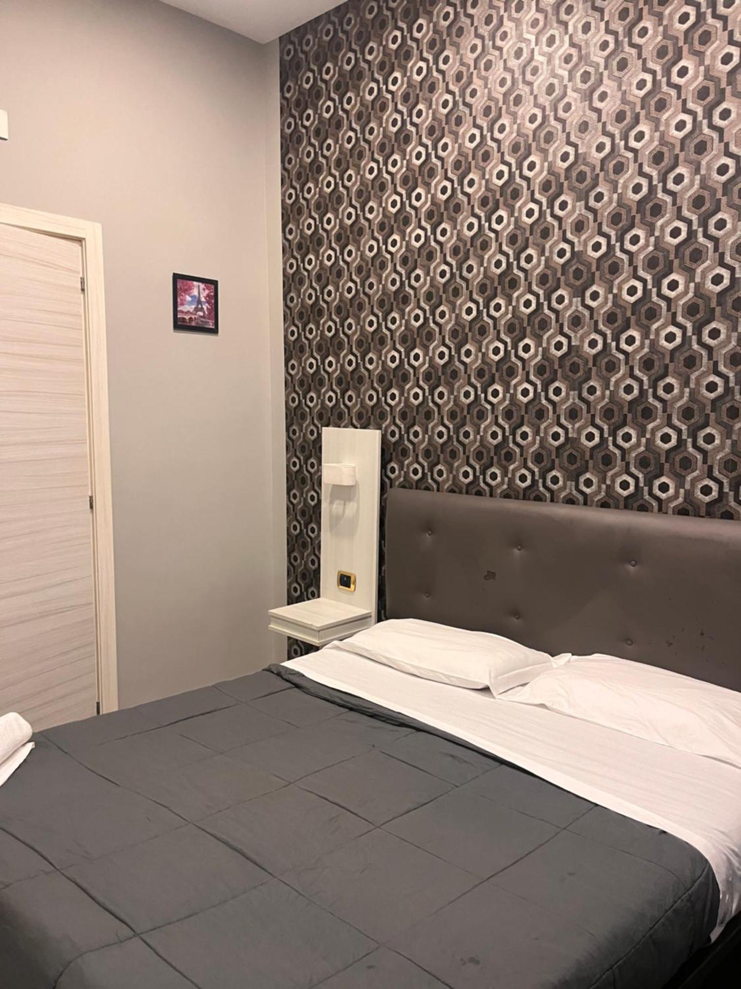 Oceania Hotels Napoli Luaran gambar