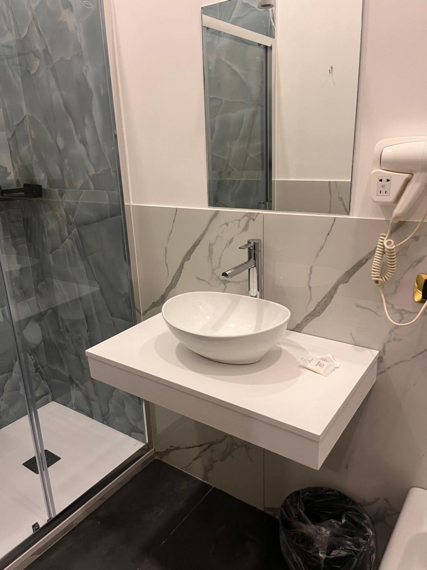 Oceania Hotels Napoli Luaran gambar