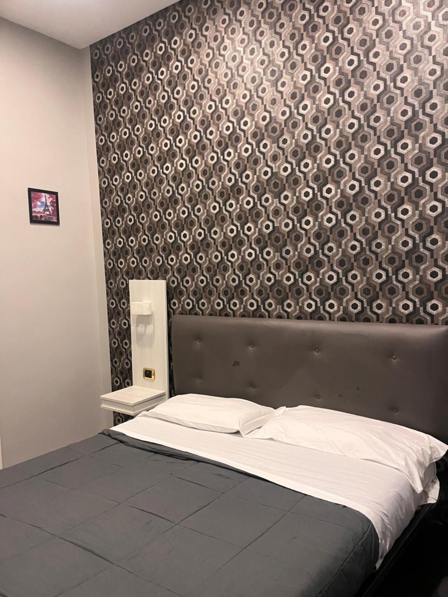 Oceania Hotels Napoli Luaran gambar